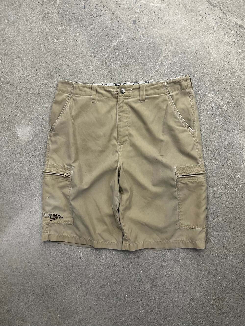 Vintage Quiksilver Cargo Surf Shorts - 34”